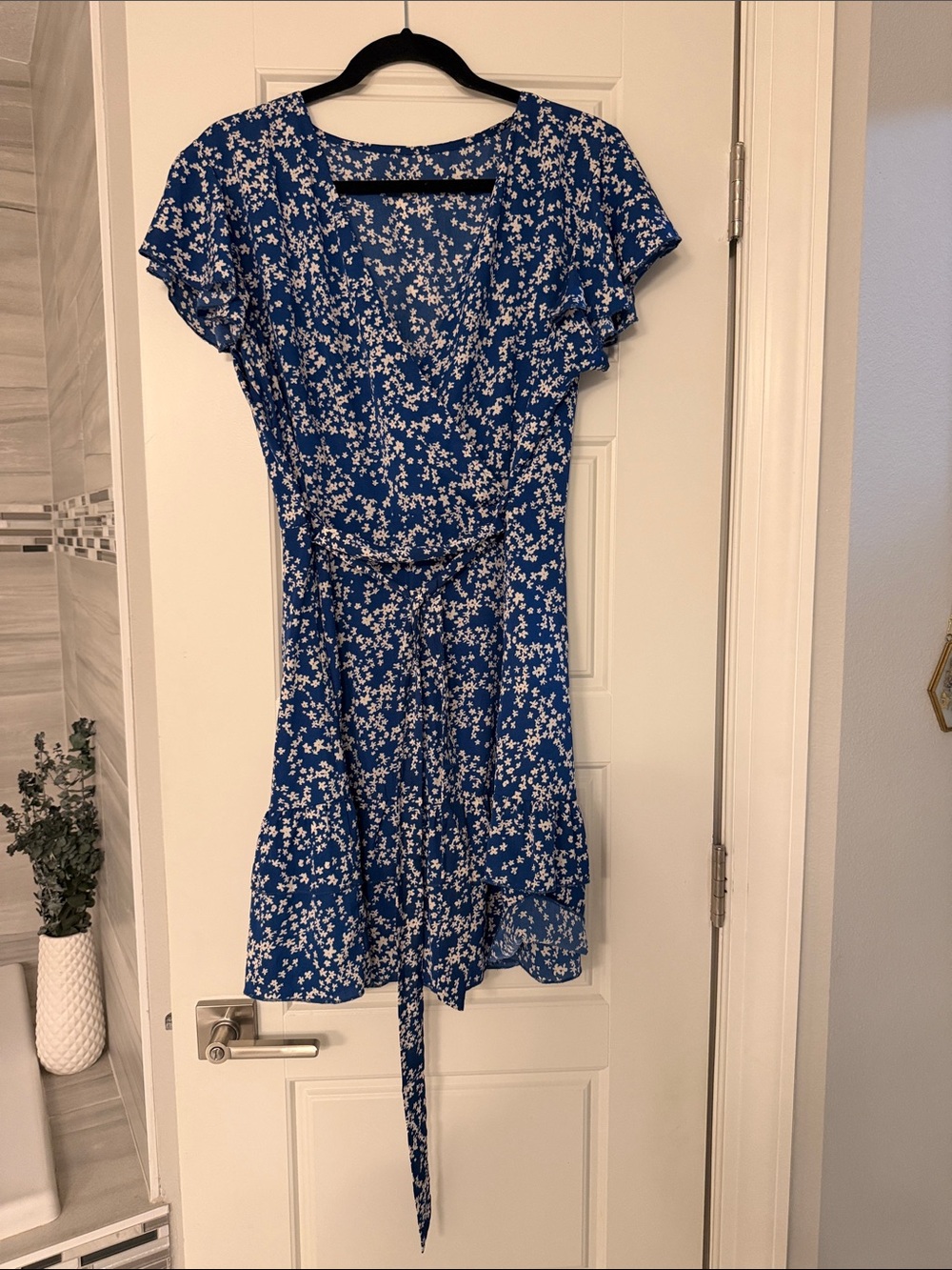 Blue Floral Wrap Dress with Tie Waist first print Cupshe size xl